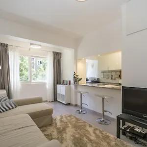 Apartamento Lovely & Modern In The Center, Lisboa